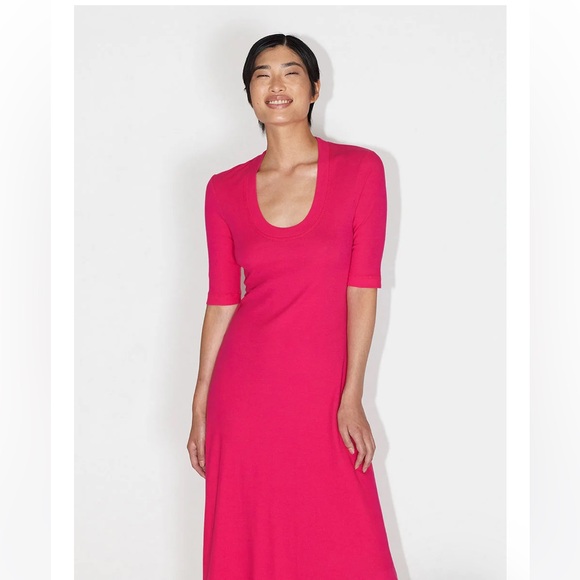 Rosetta Getty Cropped Sleeve U-Neck T-Shirt Dress, Magenta, size M - Picture 4 of 10